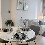 A Cozy 1Bhk In Business Bay