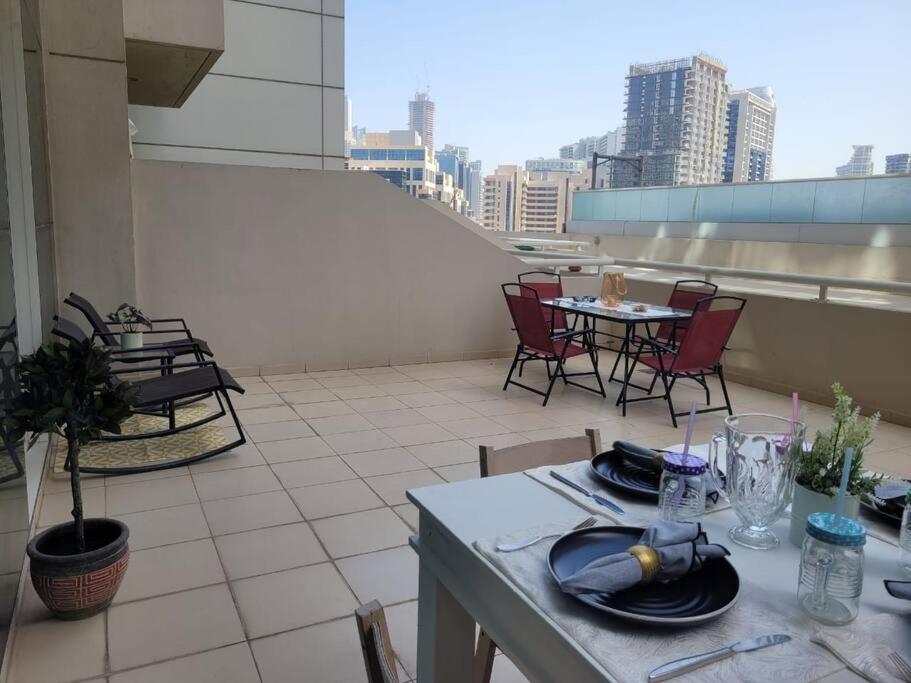 A Cozy 1bhk In Business Bay Dubai